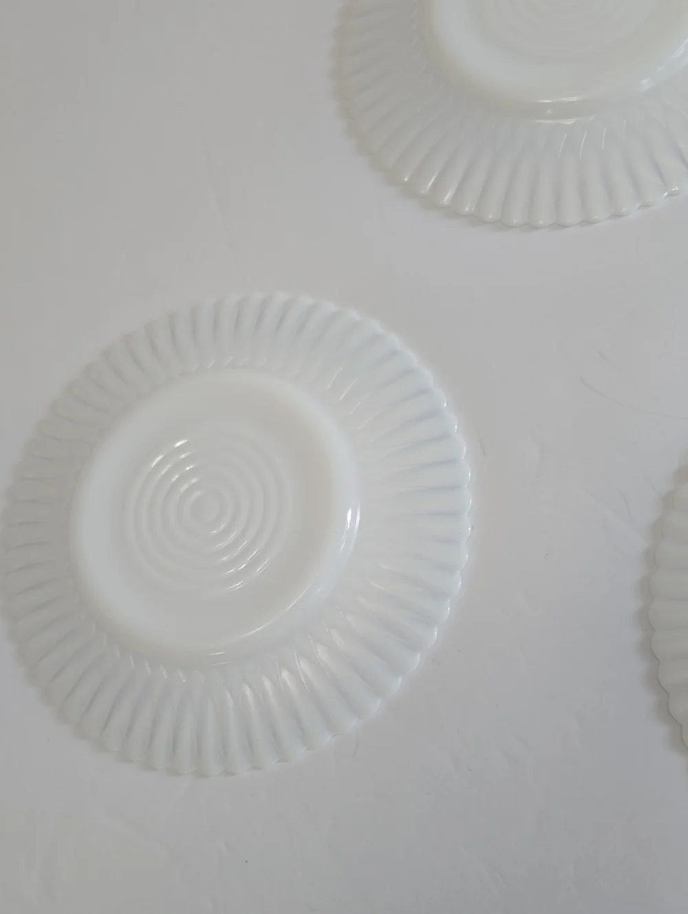 Vintage MacBeth Evans Set Of 8 Ringed Base Petalware Monax Bread Plates White 6